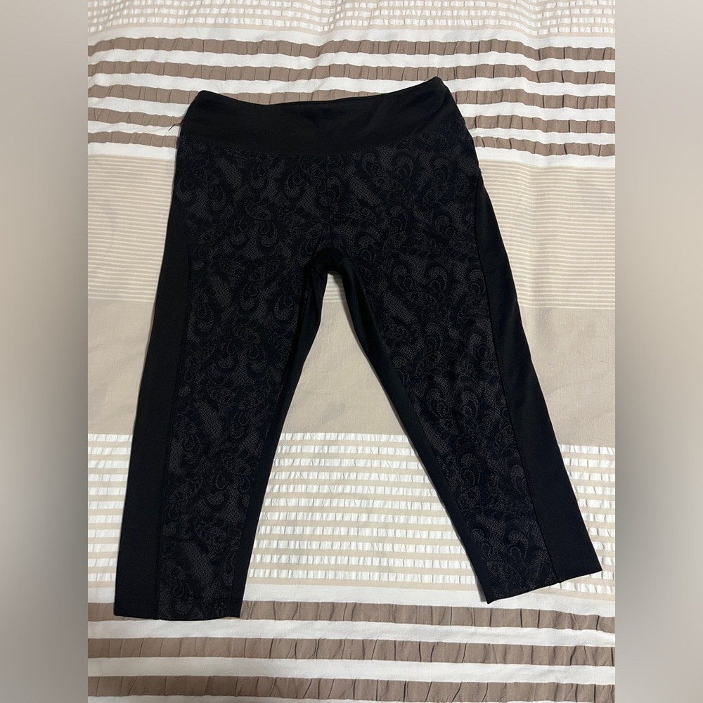 Elegant Black Capris